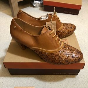NWT PIKOLINOS cutout wingtip Oxford booties
